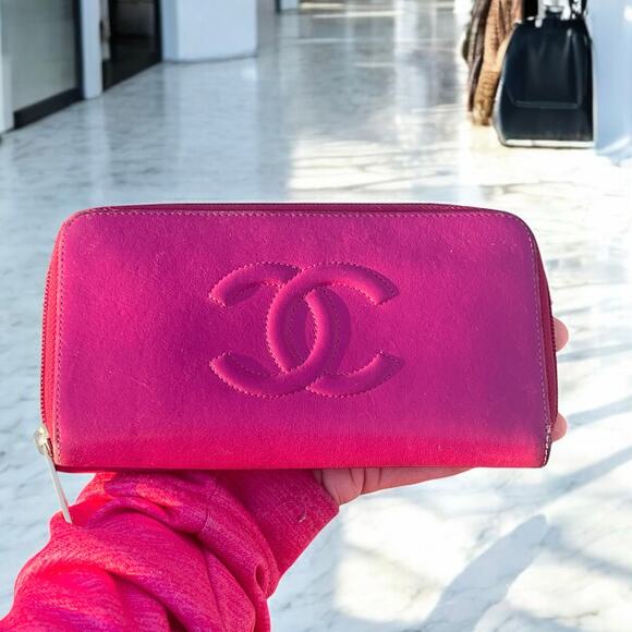 CHANEL Pink Caviar Leather Timeless Continental Zipper Wallet - Picture 5 of 14